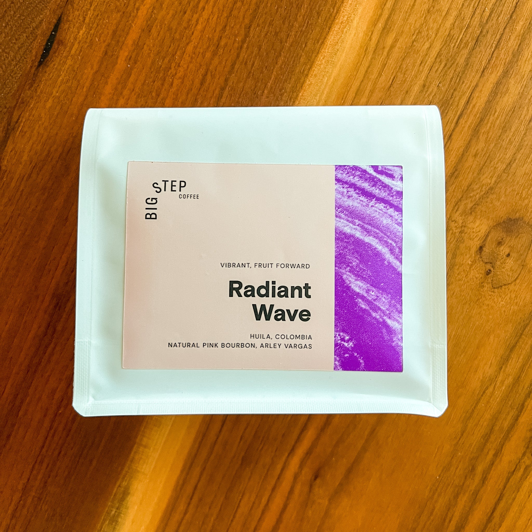 Arley Vargas "Radiant Wave"